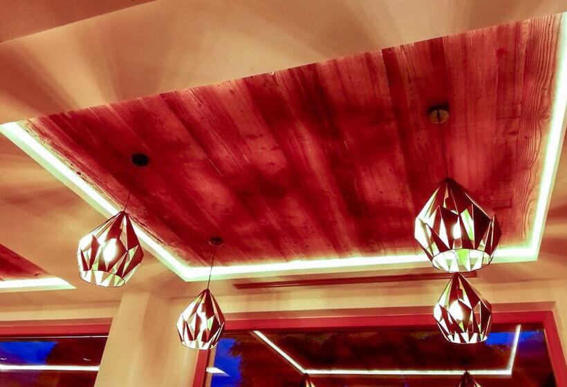 호텔 Edelweiss Alpine Nature