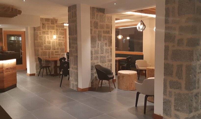 호텔 Edelweiss Alpine Nature