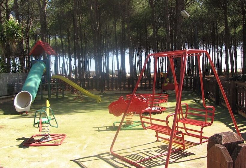 בית מלון כפרי Happy Camp In Camping Villaggio Thurium