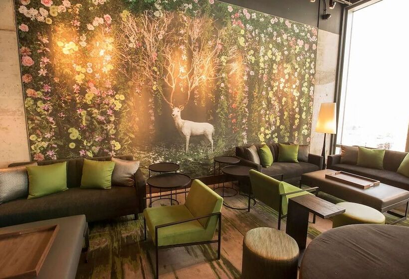 هتل Hilton Garden Inn Chicago Mccormick Place