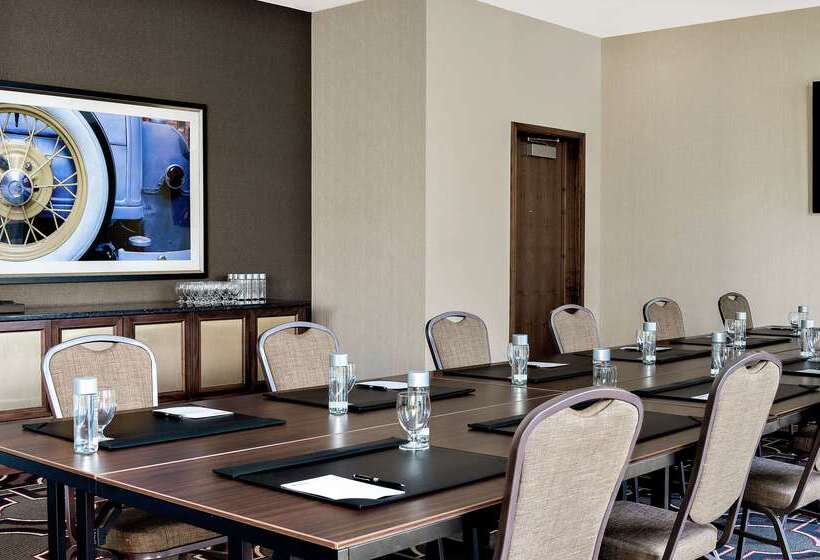 هتل Hilton Garden Inn Chicago Mccormick Place