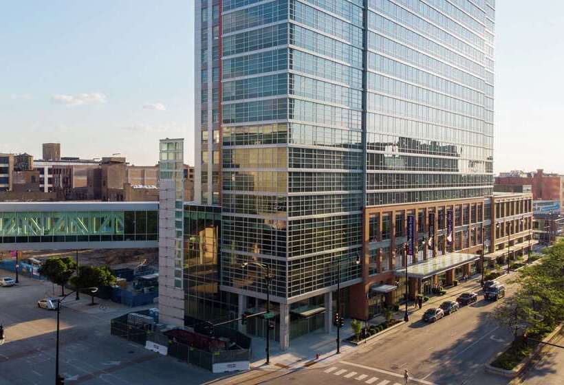 هتل Hilton Garden Inn Chicago Mccormick Place