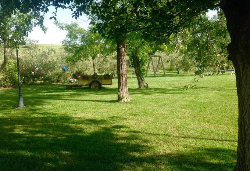 فندق Il Girasole Terzuolo