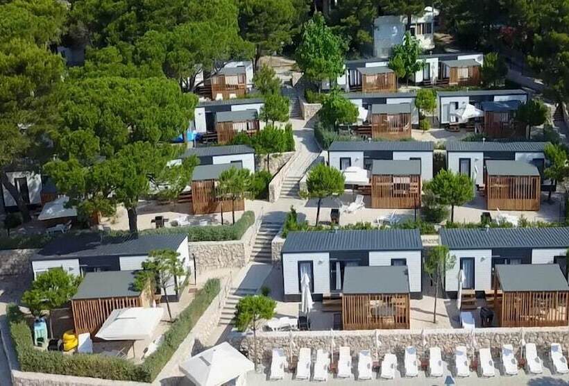 בית מלון כפרי Kozarica Adria Village