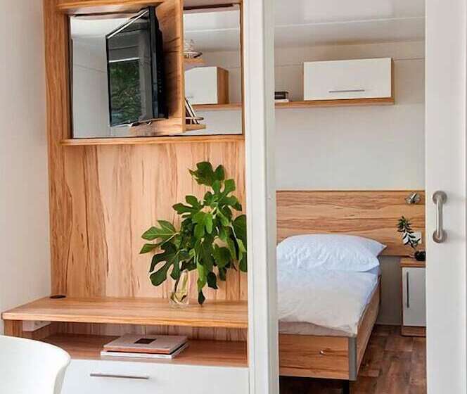 בית מלון כפרי Kozarica Adria Village