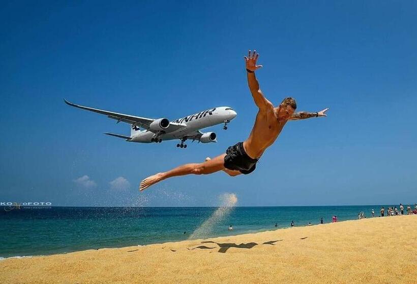 ホテル Hero Phuket