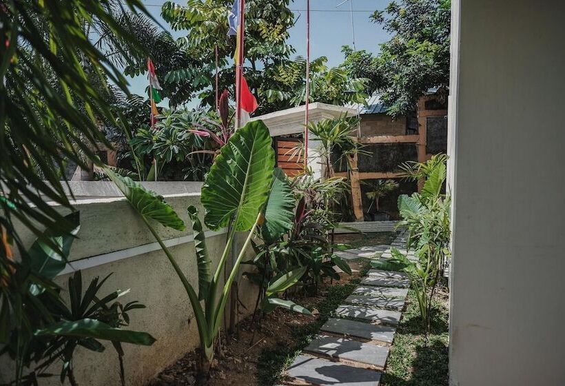 فندق Reddoorz Premium @ Permata Baloi Green