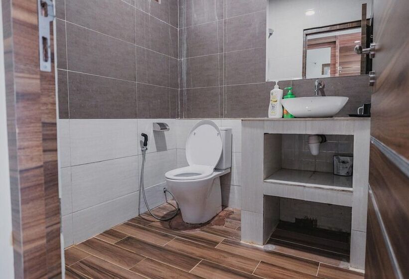 فندق Reddoorz Premium @ Permata Baloi Green