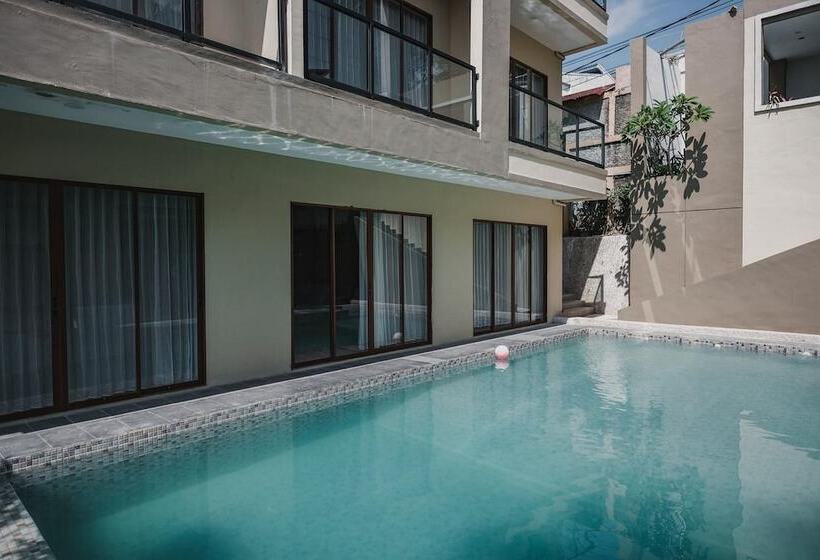 فندق Reddoorz Premium @ Permata Baloi Green