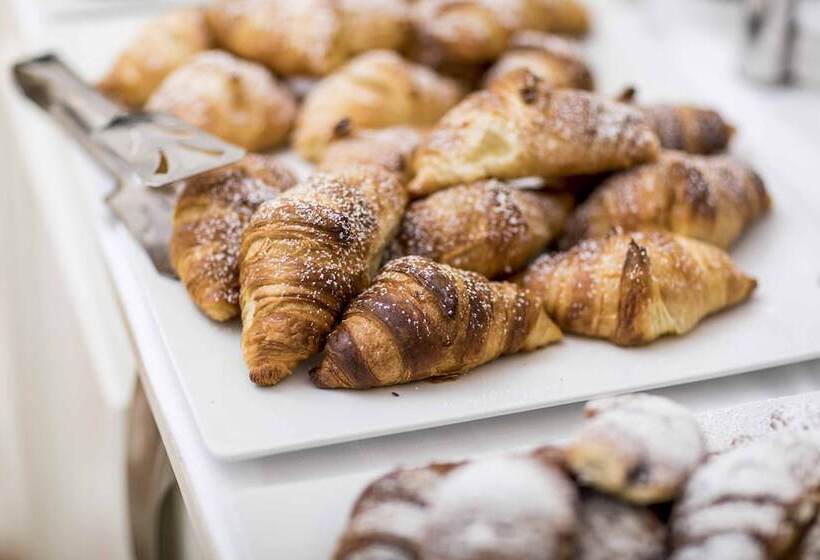 فندق Residence Madrigale