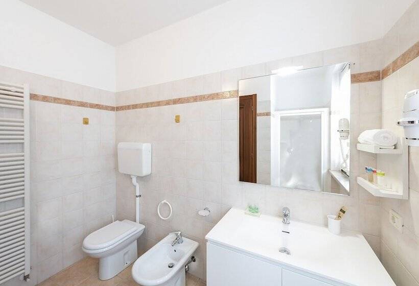 בית מלון כפרי Residence Pineta Campi