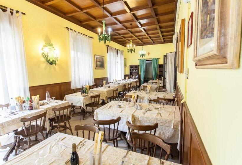 בית מלון כפרי Ristorante San Carlo