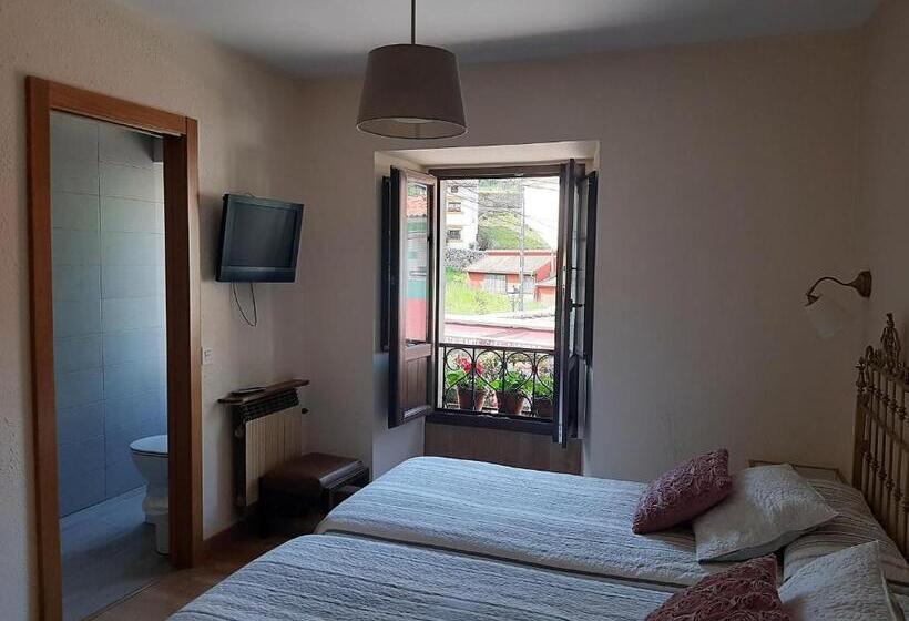 هتل Rural Cabrales