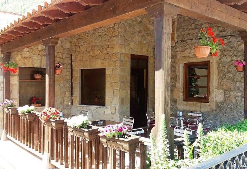 هتل Rural Cabrales