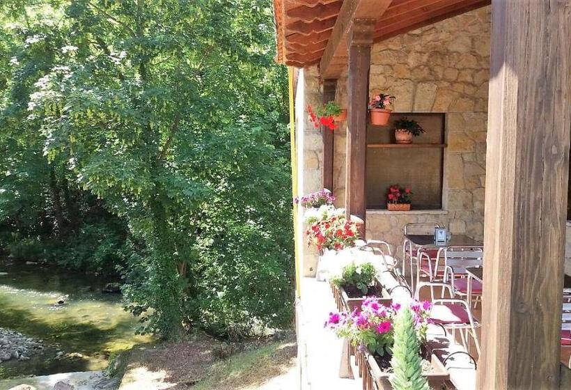 هتل Rural Cabrales