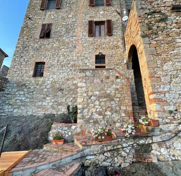 فندق ريفى Tenuta Di Montemassi Fattoria