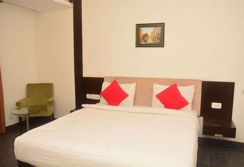 فندق Sai Mukut Service Apartment