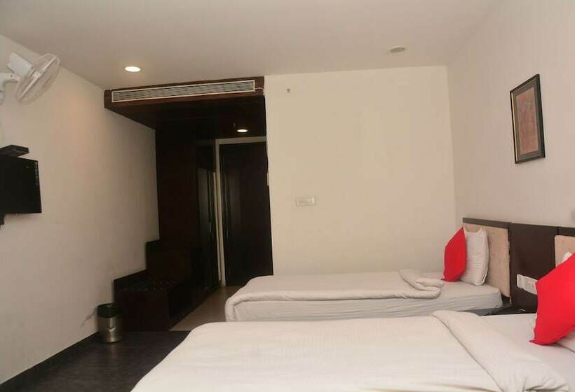 בית מלון כפרי Sai Mukut Service Apartment