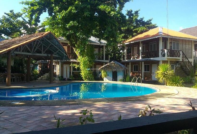 هتل The Sharks Tail Dive Resort