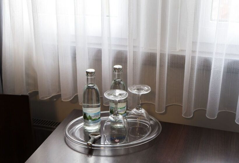 ホテル Zur Kaiserpfalz