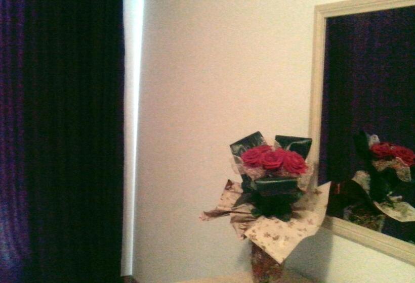 La Piazza Primorsko Rooms & Apartments