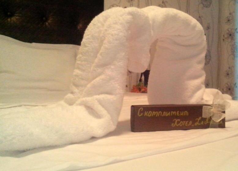 La Piazza Primorsko Rooms & Apartments