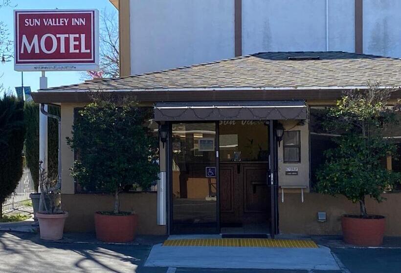 فندق على الطريق Sun Valley Inn