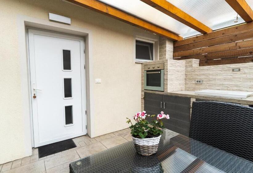 پانسیون Apartment Kanalec