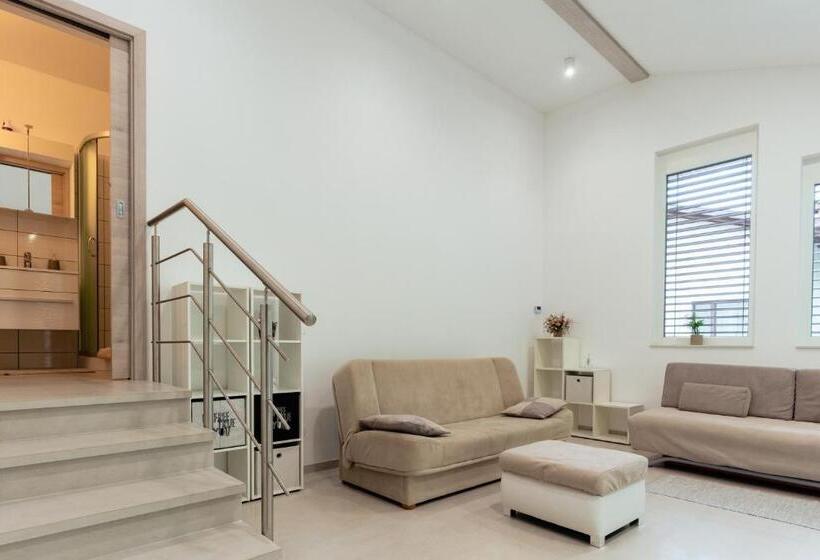 پانسیون Apartment Kanalec