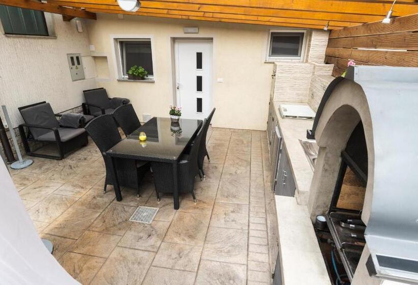 پانسیون Apartment Kanalec