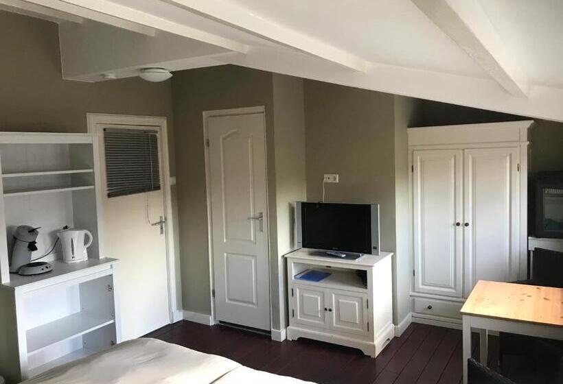 פנסיון Beachroom