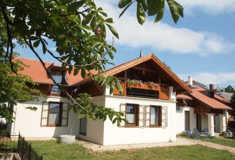 פנסיון Berkenye Vendégház