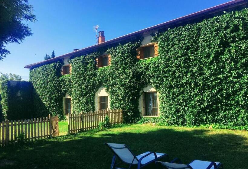 بنسيون El Trujal De Las Bardenas