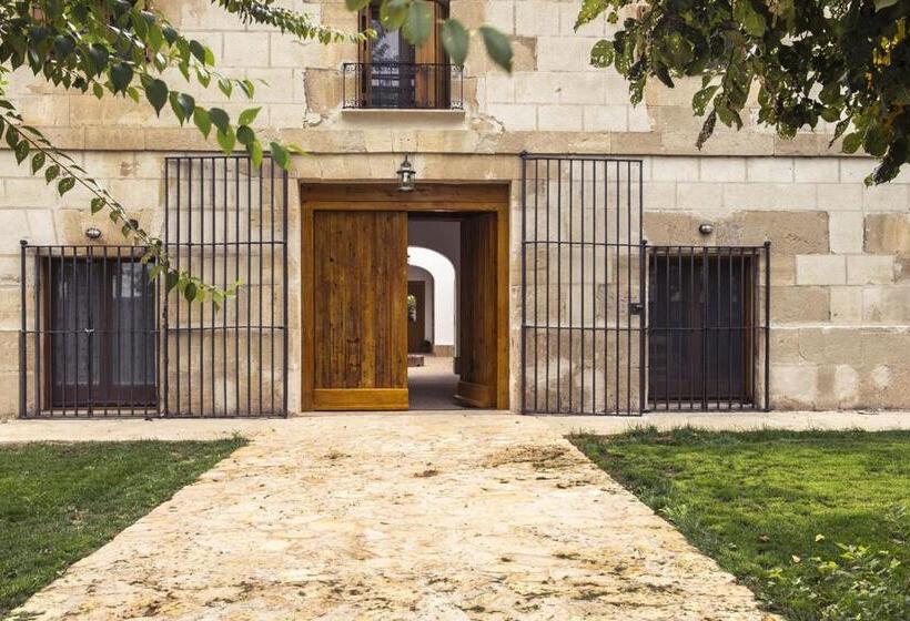 بنسيون El Trujal De Las Bardenas