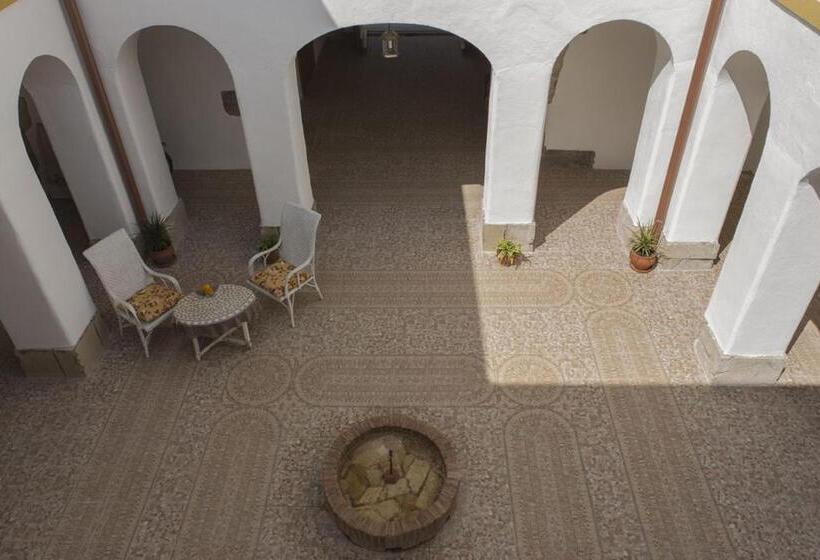 بنسيون El Trujal De Las Bardenas