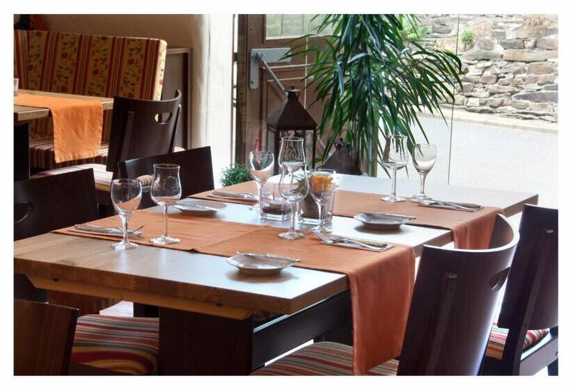 ペンション Ferienweingut Villa Hausmann