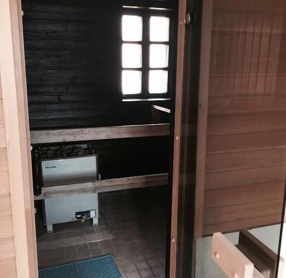 بنسيون Kerihovi   Hostel