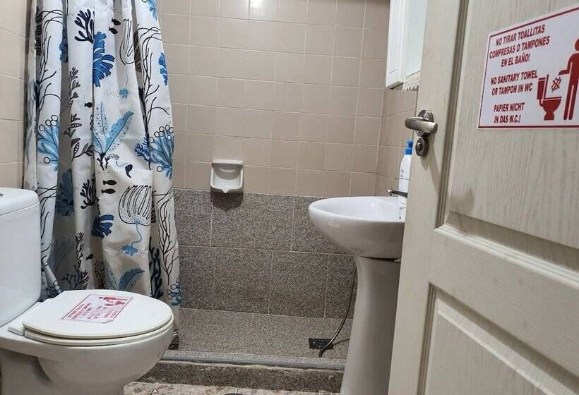 بنسيون Low Cost Room Las Llaves 1