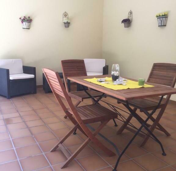 Пансион Luigi Apartments&rooms