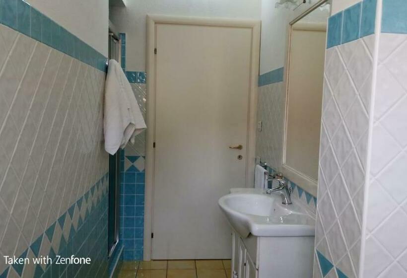 Пансион Luigi Apartments&rooms