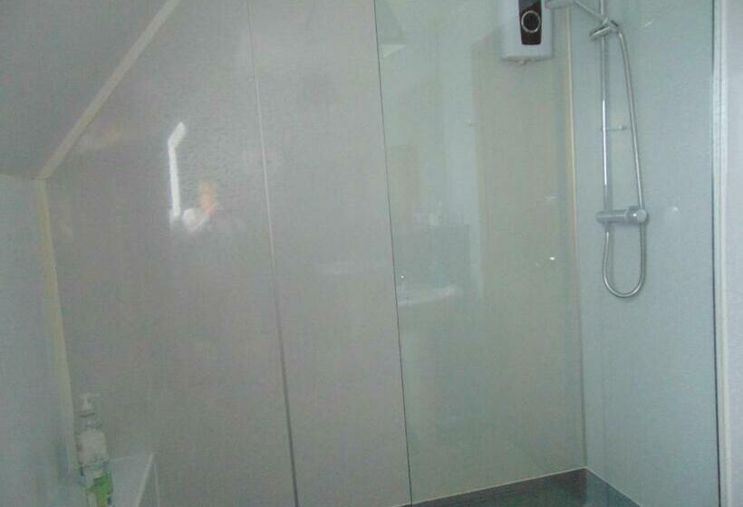 Пансион Macs Rooms