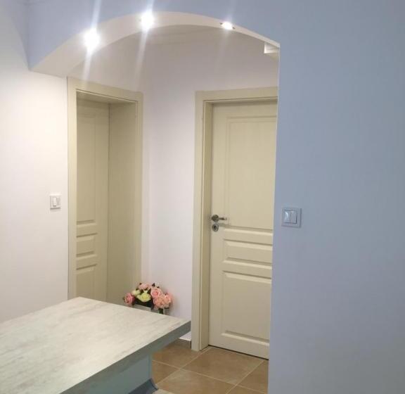 Пансион Red House Family