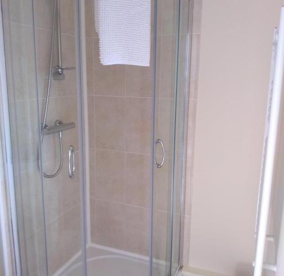 ペンション Tirionfa Guest House