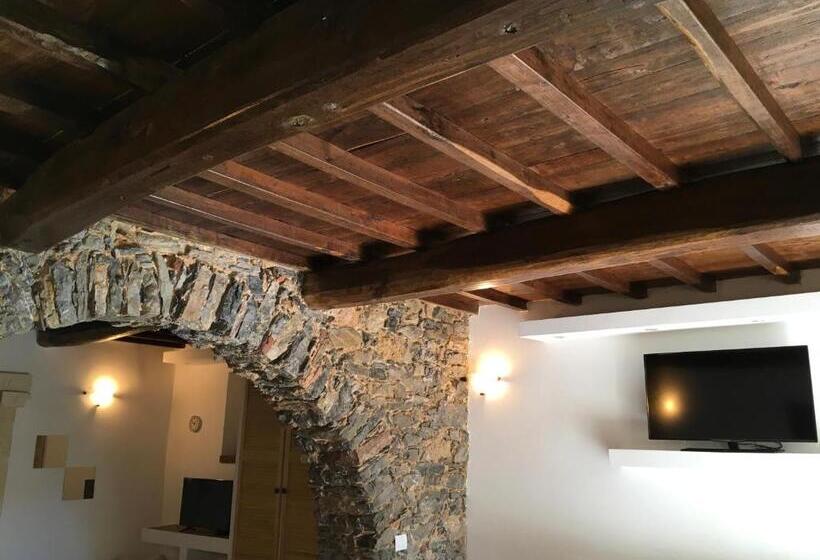 پانسیون Trilogy