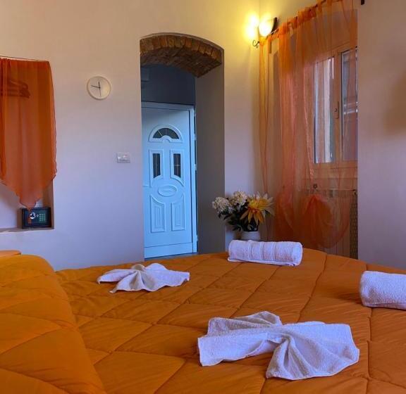 پانسیون Trilogy