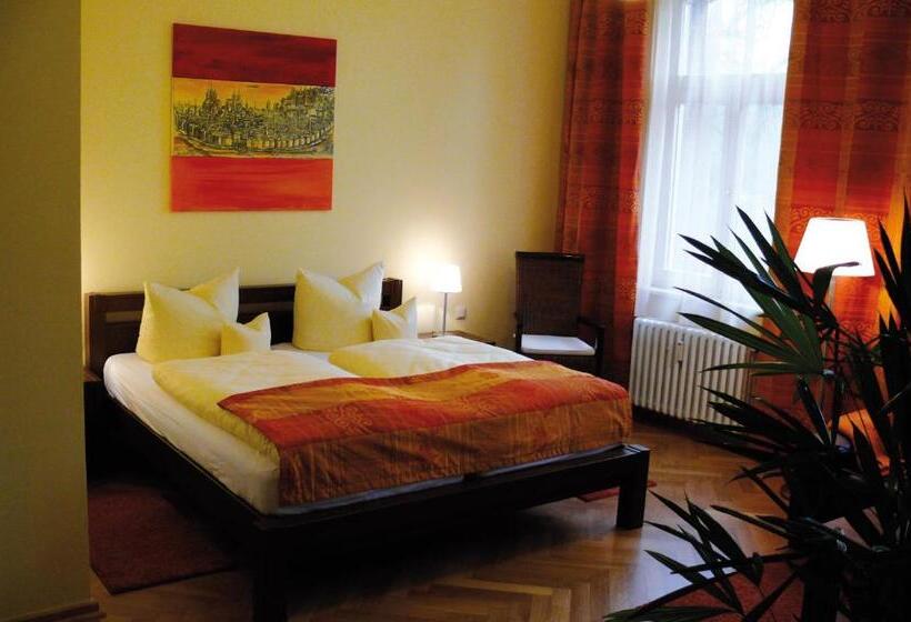 פנסיון Villa Am Park