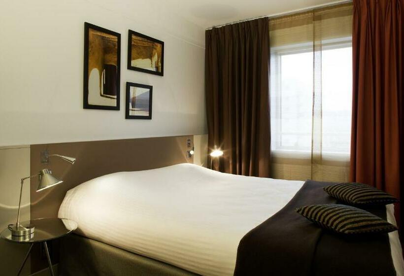 Residence Mercure Paris La Defense Grande Arche