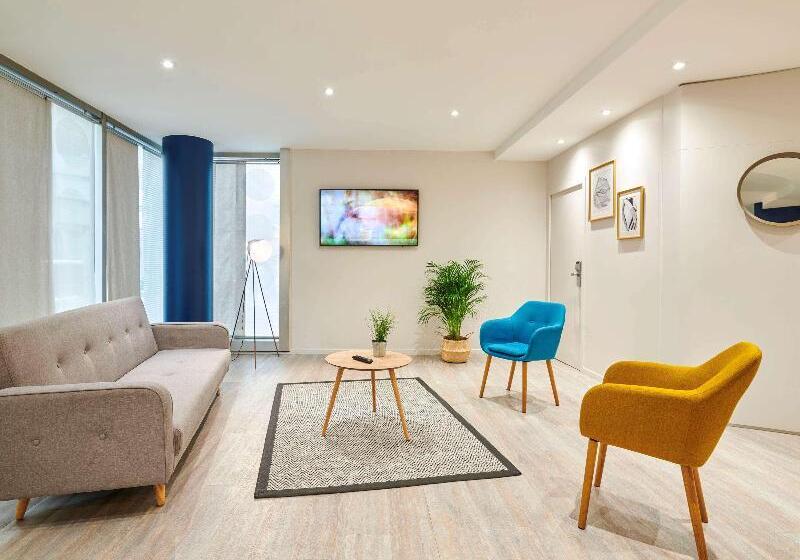 Residence Mercure Paris La Defense Grande Arche