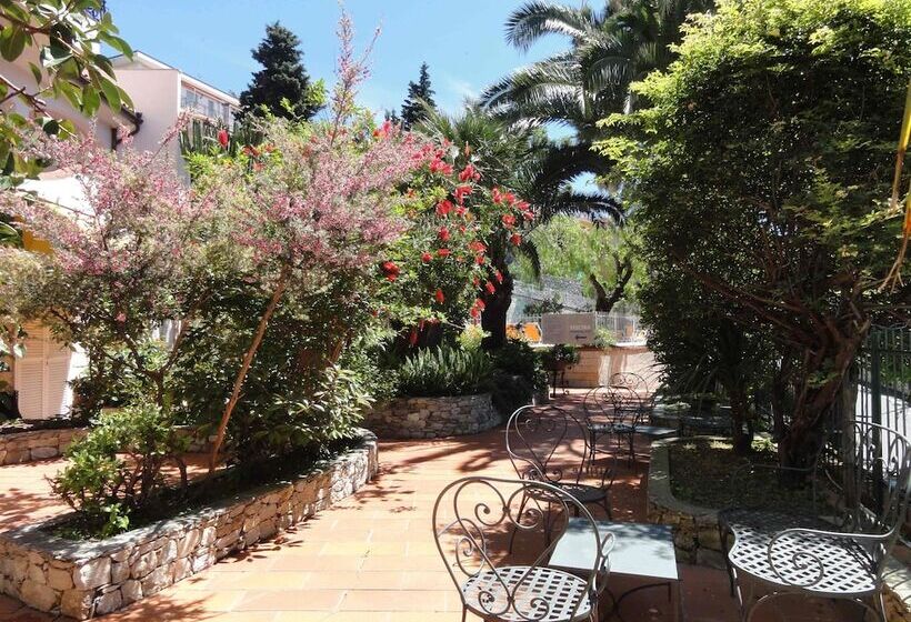 Residenza Dei Fiori   By Mamberto S.r.l