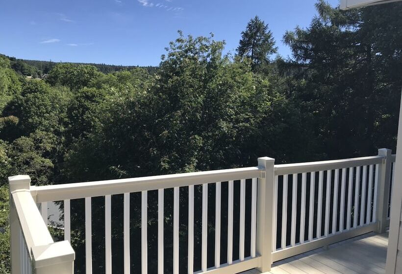 Riverside Rothbury Superior Lodge